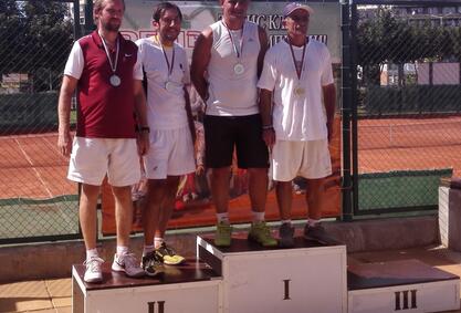 Тенисисти от 4 страни с титли от международния турнир за ветерани "Bulgarian Open" на СК "Дема" 