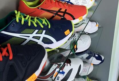 Магазинът на СК "Дема" вече предлага и спортна екипировка на Asics и новите ракети на Head